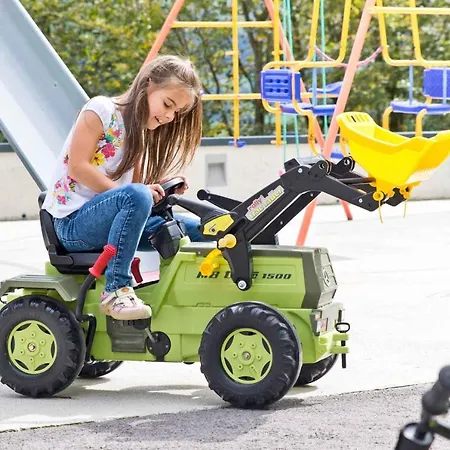 In With One-bedroom 1